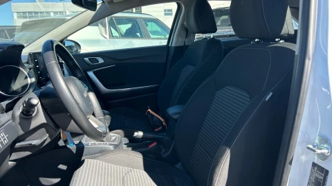 Kia Ceed 1.6 MHEV iMT 100kW (136CV) Drive