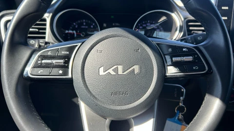 Kia Ceed 1.6 MHEV iMT 100kW (136CV) Drive