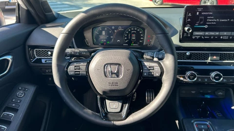 Honda Civic 2.0 i-MMD Sport CVT