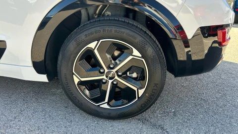 Kia Niro 1.6 GDi HEV 104kW (141CV) Drive