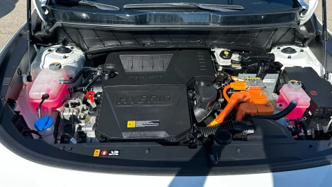 Kia Niro 1.6 GDi HEV 104kW (141CV) Drive