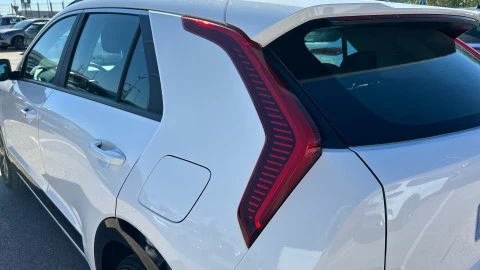 Kia Niro 1.6 GDi HEV 104kW (141CV) Drive