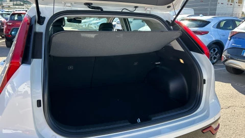 Kia Niro 1.6 GDi HEV 104kW (141CV) Drive