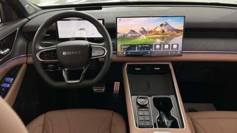 EBRO S900 PHEV 1.5 TGDI 3DHT 4X4 Luxury