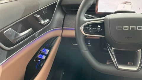 EBRO S900 PHEV 1.5 TGDI 3DHT 4X4 Luxury