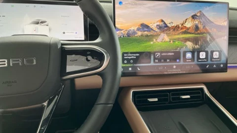 EBRO S900 PHEV 1.5 TGDI 3DHT 4X4 Luxury