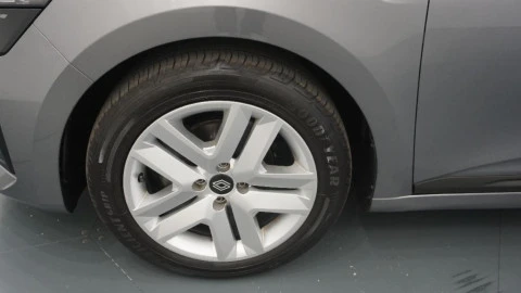 Renault Clio evolution Eco-G 100cv (74kW)