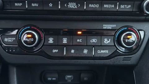 Kia Niro 1.6 GDi HEV 104kW (141CV) Drive