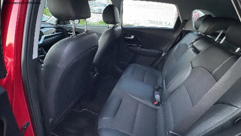 Kia Niro 1.6 GDi HEV 104kW (141CV) Drive