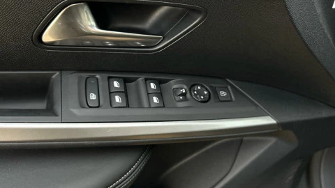 Peugeot 3008 Hybrid 1.2 100KW Allure eDCS6