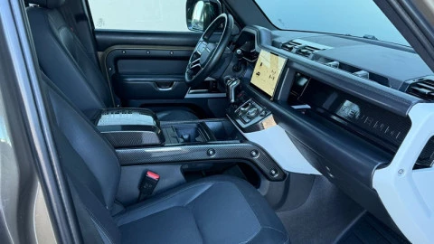 Land Rover Defender 3.0 P400 X-Dynamic HSE 110 Auto 4WD MHEV