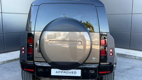Land Rover Defender 3.0 P400 X-Dynamic HSE 110 Auto 4WD MHEV