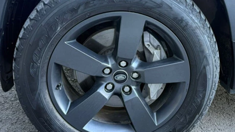 Land Rover Defender 3.0 P400 X-Dynamic HSE 110 Auto 4WD MHEV