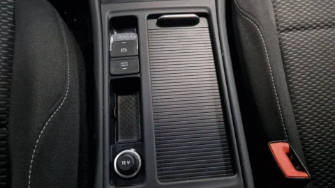 Volkswagen Golf Edition 1.0 TSI 85kW (115CV)