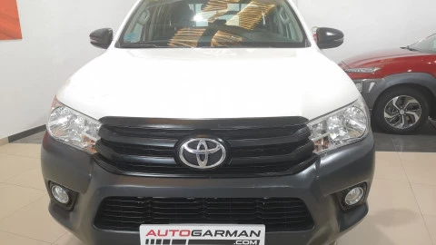 Toyota Hilux 2.4 D4D Cabina Doble GX