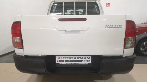 Toyota Hilux 2.4 D4D Cabina Doble GX