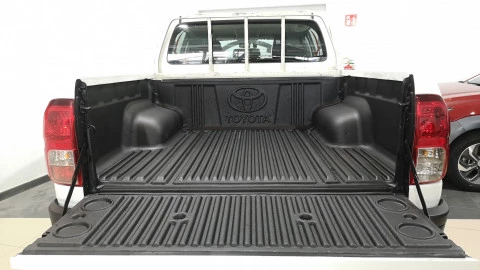 Toyota Hilux 2.4 D4D Cabina Doble GX
