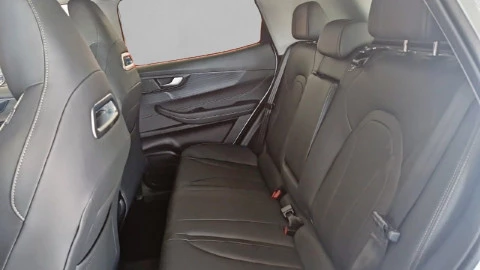 EBRO S400 1.5 DHE HEV Excellence CVT