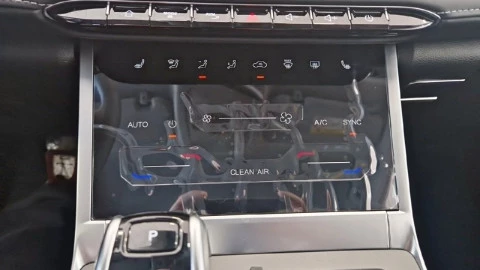 EBRO S400 1.5 DHE HEV Excellence CVT