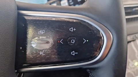 EBRO S400 1.5 DHE HEV Excellence CVT