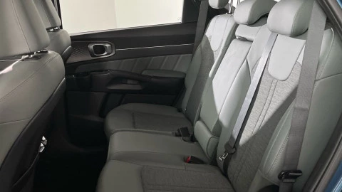 Kia Sorento 1.6 T-GDi HEV Drive 4x2 7pl