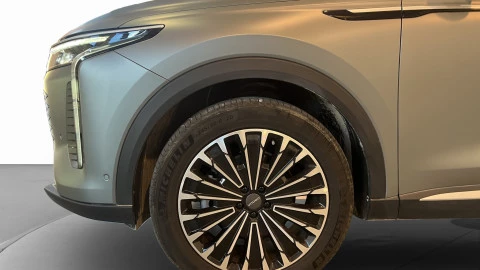 Omoda 9 OMODA 9 1.5 TGDI SHS PREMIUM DHT 5P