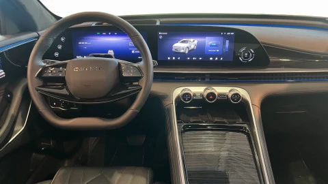 Omoda 9 OMODA 9 1.5 TGDI SHS PREMIUM DHT 5P