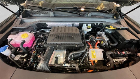 Omoda 9 OMODA 9 1.5 TGDI SHS PREMIUM DHT 5P