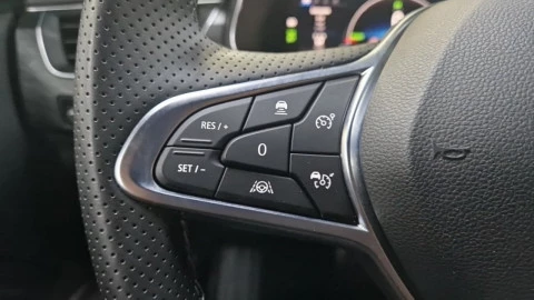 Renault Arkana Esprit Alpine E-TECH full hybrid 105kW