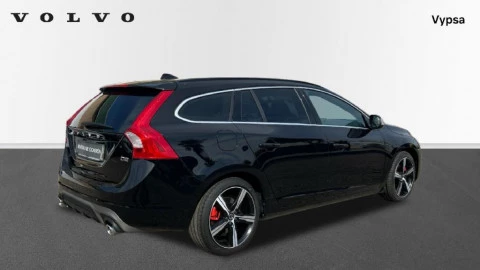 Volvo V60 2.0 D2 R-Design Momentum