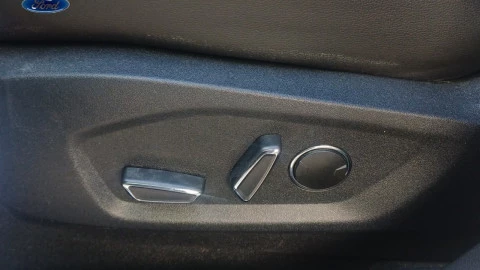 Ford S-MAX 2.5 Duratec Atk. FHEV 140kW ST-Line 7