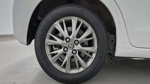 Toyota Yaris 1.5 100H Active Tech