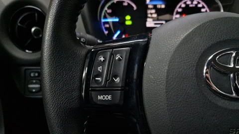 Toyota Yaris 1.5 100H Active Tech