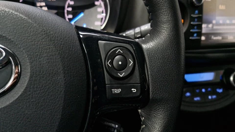 Toyota Yaris 1.5 100H Active Tech