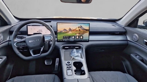 EBRO S800 1.6 TGDI Luxury 7 DCT