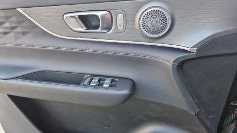 EBRO S800 1.6 TGDI Luxury 7 DCT