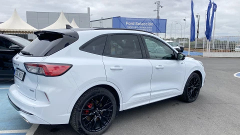 Ford Kuga ST-Line X 2.5 Duratec FHEV Auto