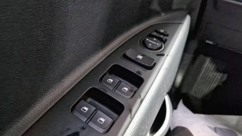 Kia Stonic 1.0 T-GDi 74kW MHEV iMT Drive Plus