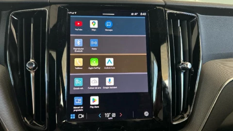 Volvo XC60 2.0 B5 G AWD Plus Dark Auto