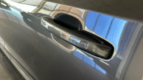 Volvo XC60 2.0 B5 G AWD Plus Dark Auto