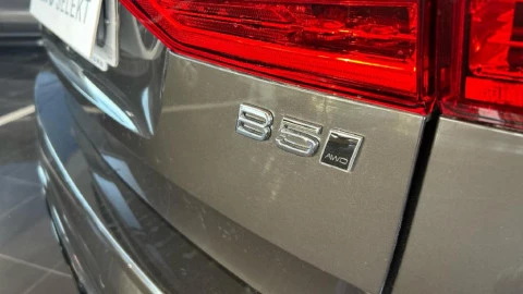 Volvo XC60 2.0 B5 G AWD Plus Dark Auto