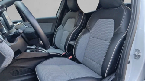 Renault Clio techno Eco-G 100cv (74kW)