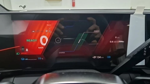 Renault Scenic E-Tech Iconic 160 kW (220CV) gran autonomía