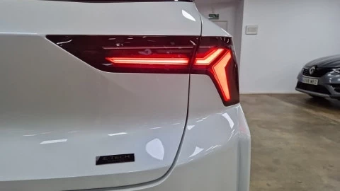 Renault Scenic E-Tech Iconic 160 kW (220CV) gran autonomía