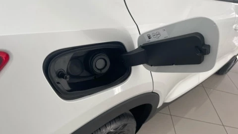 Volvo XC40 B3 G Core Auto 120 kW (163 CV)