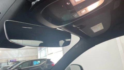 Volvo XC40 B3 G Core Auto 120 kW (163 CV)