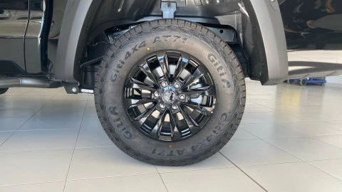 Foton Tunland V9 4WD 8AT ULTRA