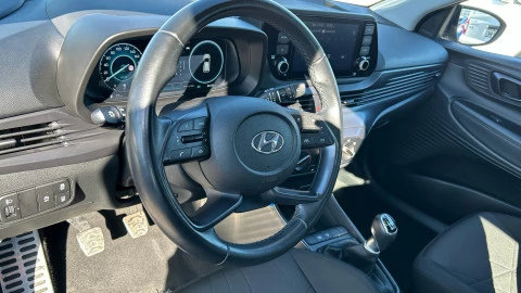 Hyundai Bayon 1.0 TGDI 74kW (100CV) 48V Maxx