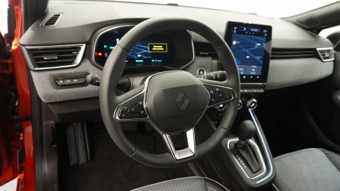 Renault Clio Techno full hybrid E-Tech 145 (103Kw)