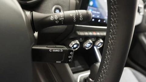 Renault Clio Techno full hybrid E-Tech 145 (103Kw)